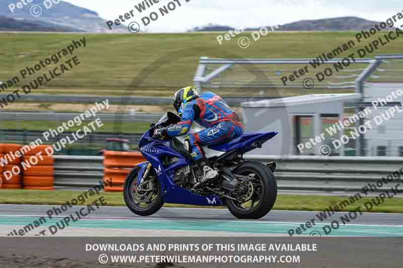 cadwell no limits trackday;cadwell park;cadwell park photographs;cadwell trackday photographs;enduro digital images;event digital images;eventdigitalimages;navarra;no limits trackdays;peter wileman photography;racing digital images;trackday digital images;trackday photos